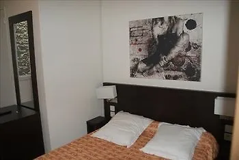 Hotel Untalented Hotel - Villette 3*