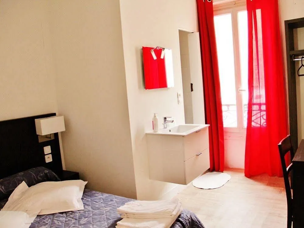 Untalented Hotel - Villette Hotel