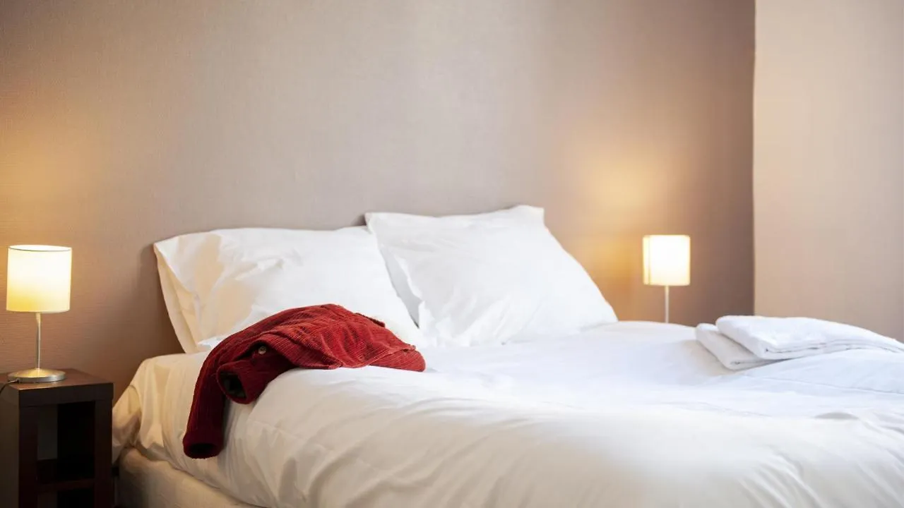 Untalented - Hotel 3*